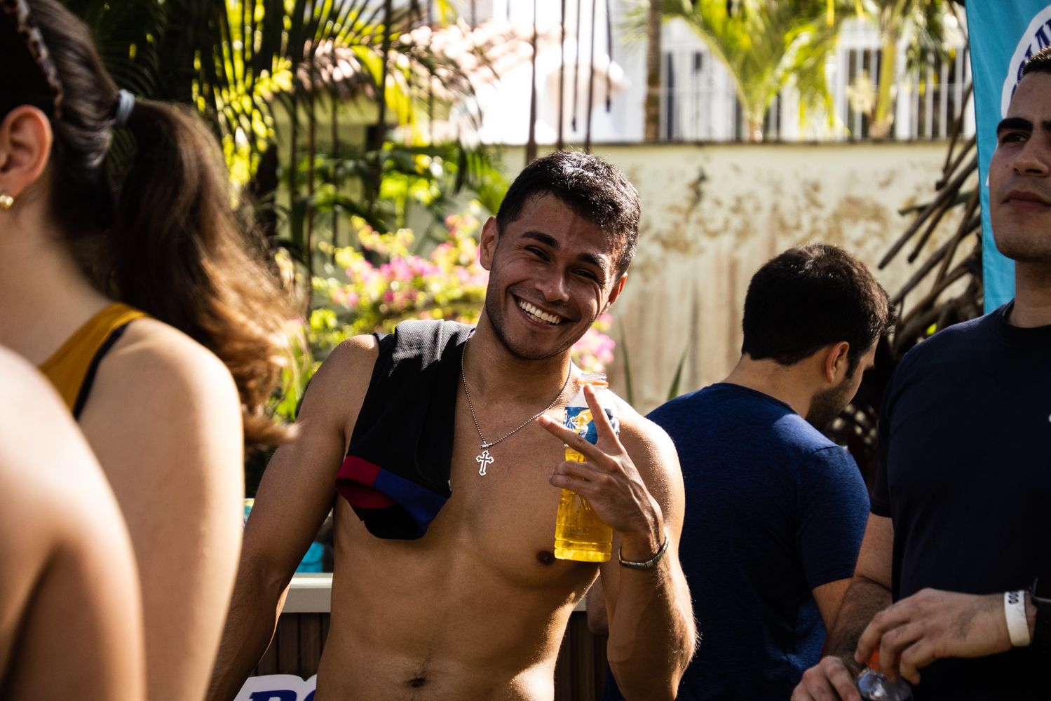 Hidratación con Gatorade después de entrenar