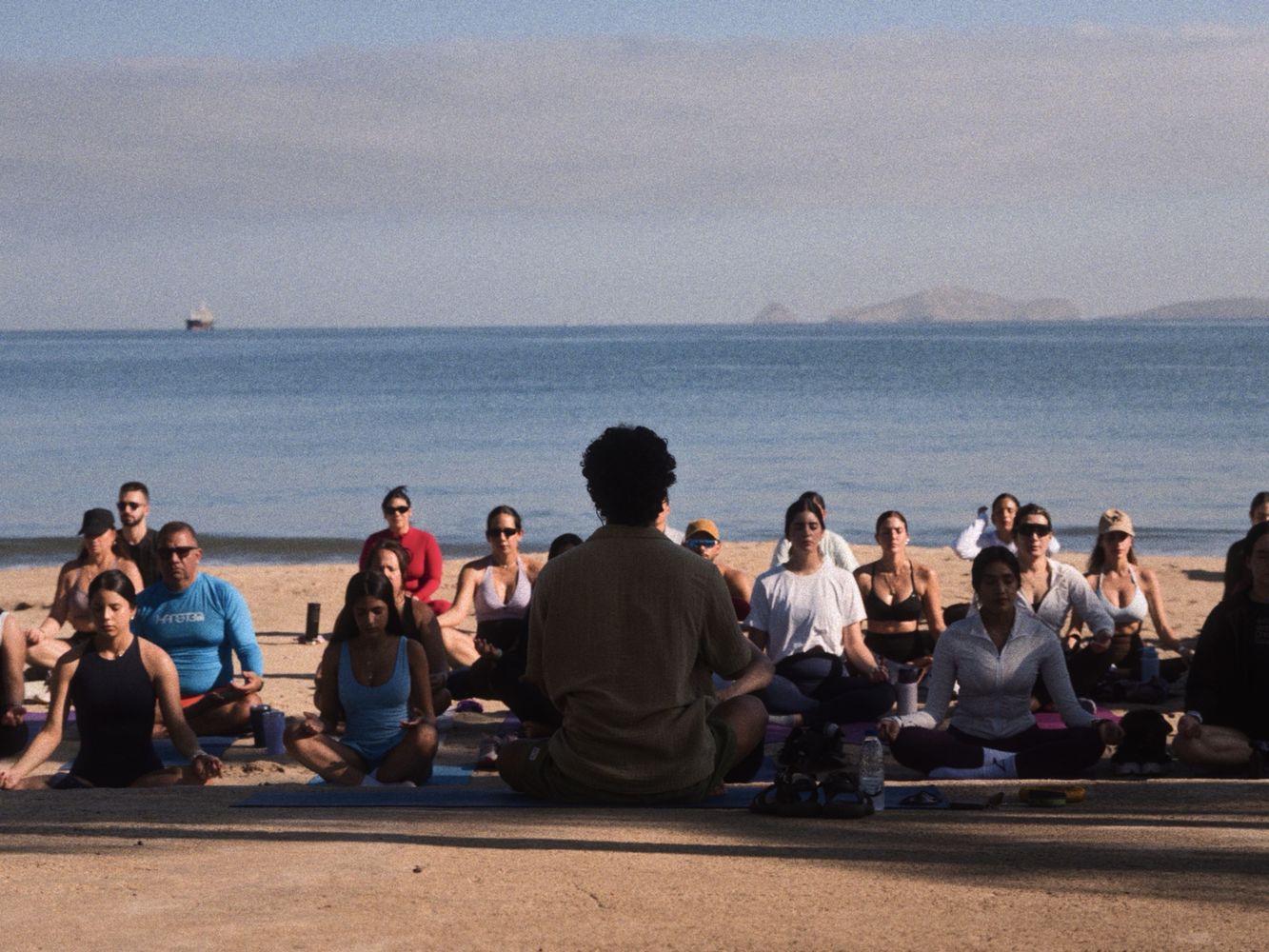 Meditación frente al mar